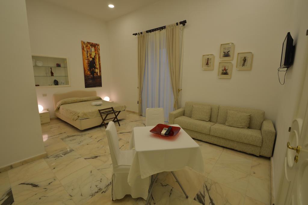 B&B Palazzo Ruffo Di Bagnara Napels Kamer foto
