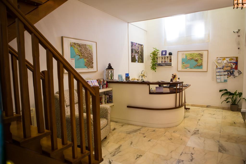 B&B Palazzo Ruffo Di Bagnara Napels Buitenkant foto