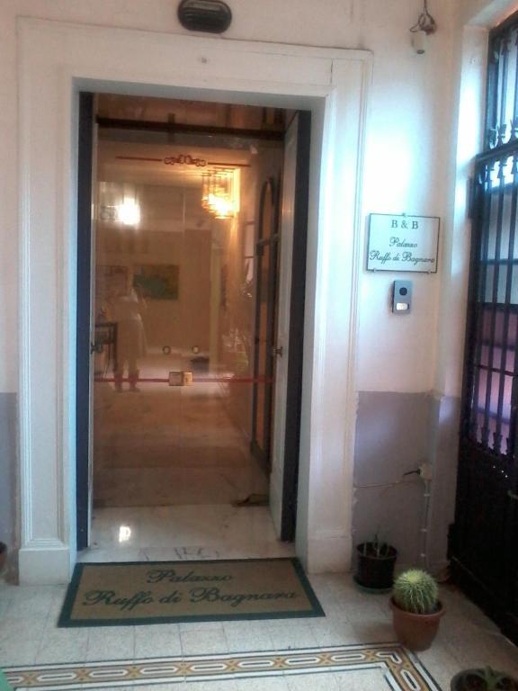 B&B Palazzo Ruffo Di Bagnara Napels Buitenkant foto